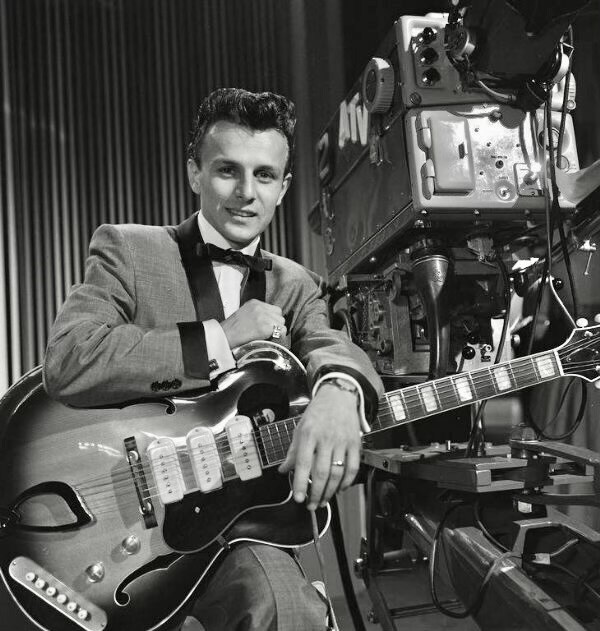 Play Atlantic Avenue by Atlantic Avenue Trio on Music